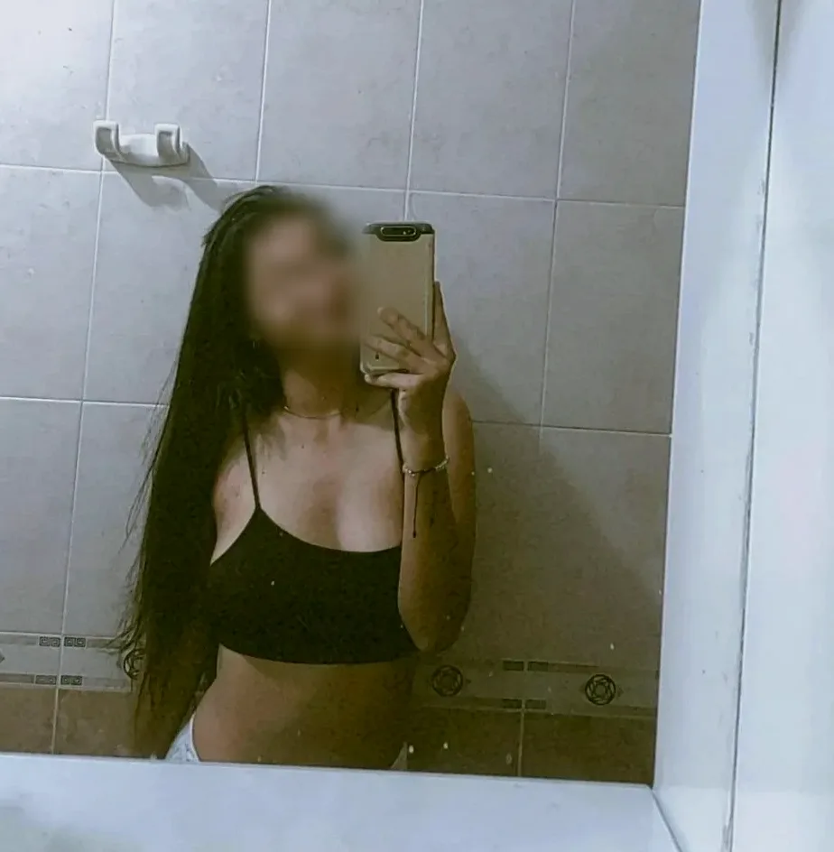 Hanna, 22