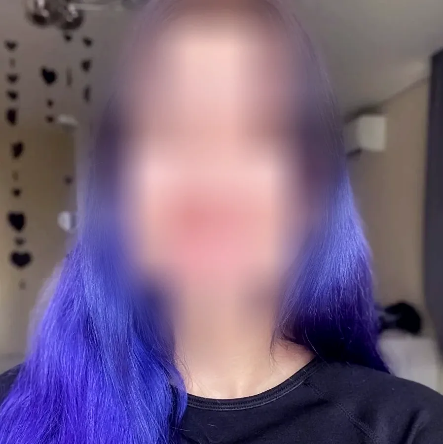 Sabine, 26